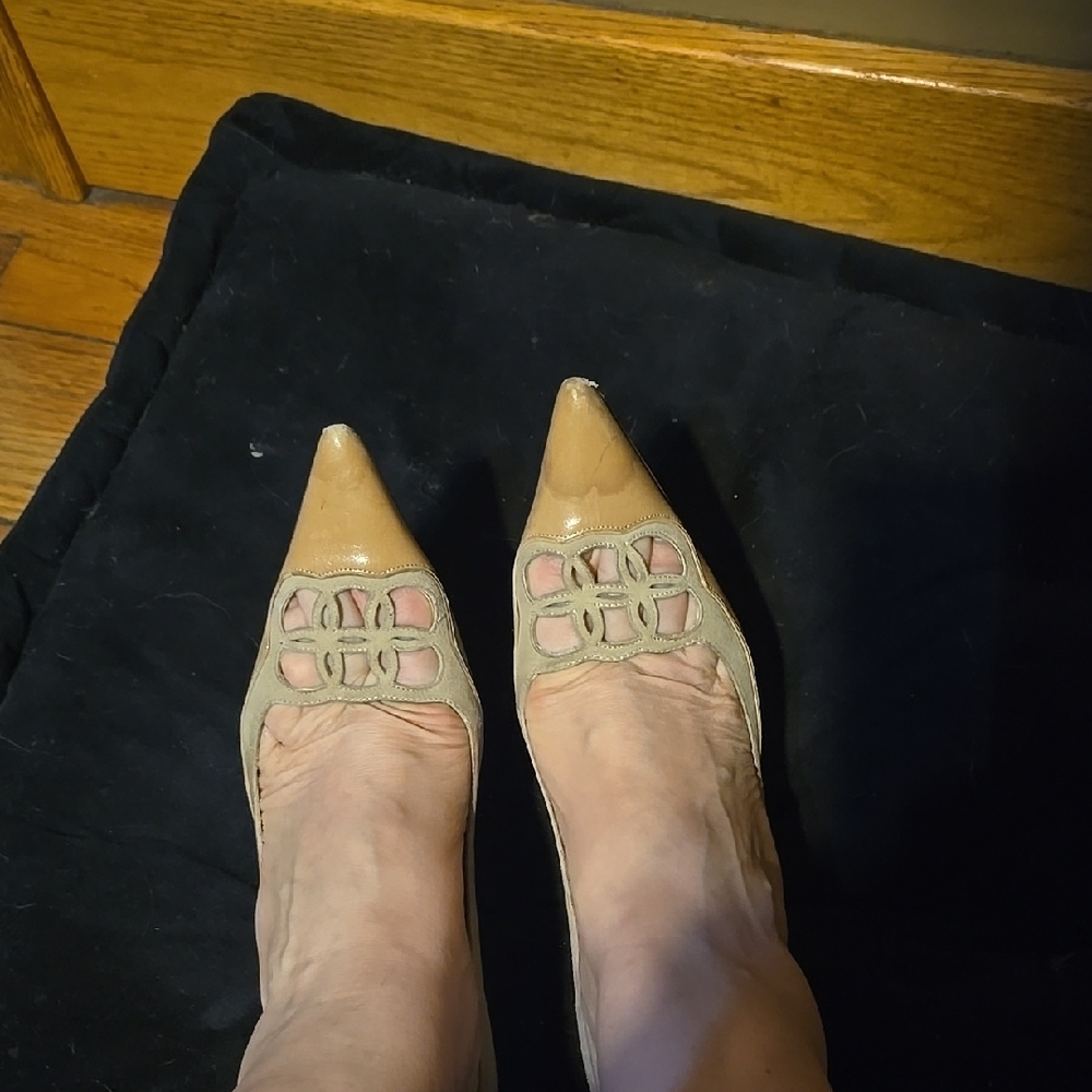 Elegant Beige Women's Shoes